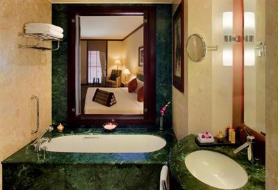 Dusit Thani