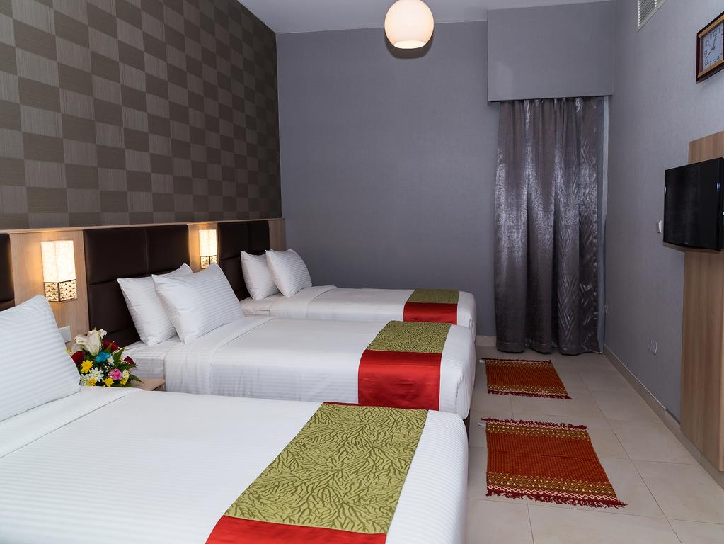 Flora Square Hotel