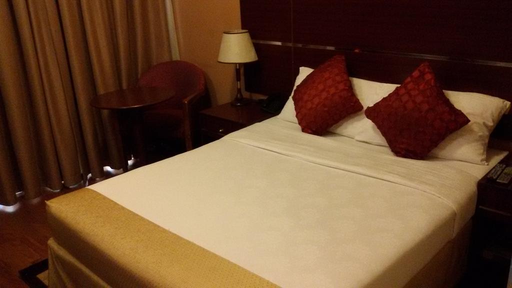 Syaj Hotel