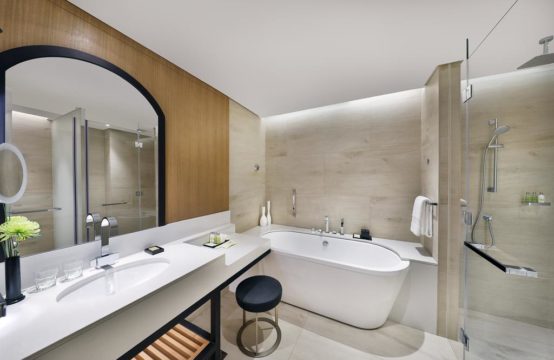 DoubleTree by Hilton Dubai &#8211; Business Bay