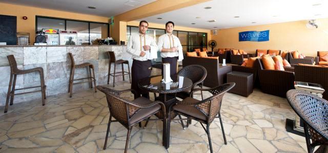TIME Oak Hotel &#038; Suites