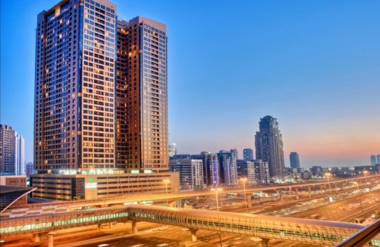 Mercure Dubai Barsha Heights Hotel Suites